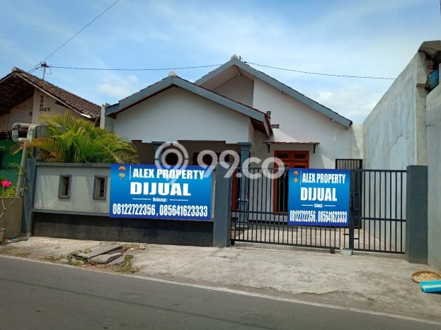 Jual Rumah Strategis Bagus Punya 0 KT di Banyuanyar Solo - Jual Rumah Strategis Bagus Punya 0 KT di Banyuanyar Solo -