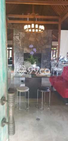 Hunian Cantik Modern Lb 150m2 di Ciputat, Tangerang Selatan Hunian Cantik Modern Lb 150m2 di Ciputat, Tangerang Selatan