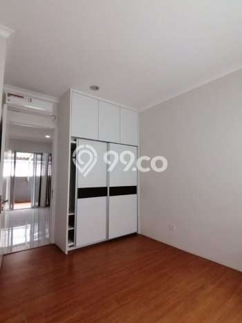 For Sale Hunian Rumah Nyaman 4 KT di BSD Eminent, Tangerang For Sale Hunian Rumah Nyaman 4 KT di BSD Eminent, Tangerang