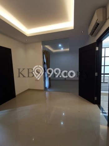 Rumah 3 KT 3 KM LT 105m², LB 100m² di Nagoya, Batam Rumah 3 KT 3 KM LT 105m², LB 100m² di Nagoya, Batam