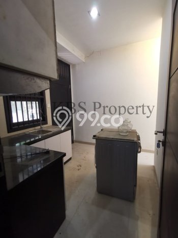 Rumah 3 KT 3 KM LT 105m², LB 100m² di Nagoya, Batam Rumah 3 KT 3 KM LT 105m², LB 100m² di Nagoya, Batam
