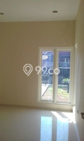 Rumah Strategis Minimalis Lb 190m2 di Semarang Barat, Semarang Rumah Strategis Minimalis Lb 190m2 di Semarang Barat, Semarang