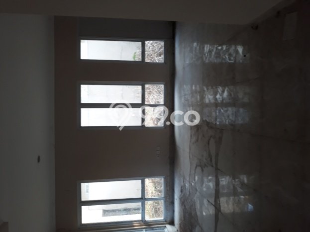SPECIAL PRICE! Rumah Asri di Grand Wisata, Luas 320m² LB 138m² SPECIAL PRICE! Rumah Asri di Grand Wisata, Luas 320m² LB 138m²