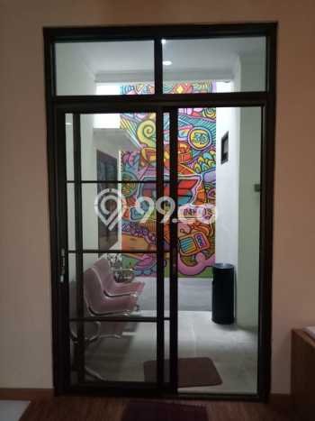 Rumah dengan Lokasi Strategis 7 KT di Bintaro, Tangerang Selatan Rumah dengan Lokasi Strategis 7 KT di Bintaro, Tangerang Selatan