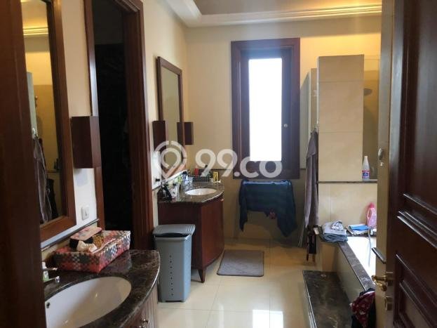 Disewakan! Rumah 5 Kamar Tidur &
4 Kamar Mandi di Antasari, Jakarta Selatan Disewakan! Rumah 5 Kamar Tidur &
4 Kamar Mandi di Antasari, Jakarta Selatan