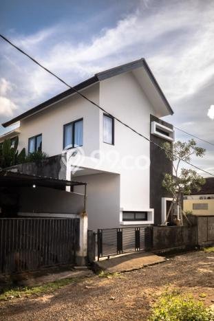 Rumah area Puri Gading, 3 KM, Area Berkembang Rumah area Puri Gading, 3 KM, Area Berkembang