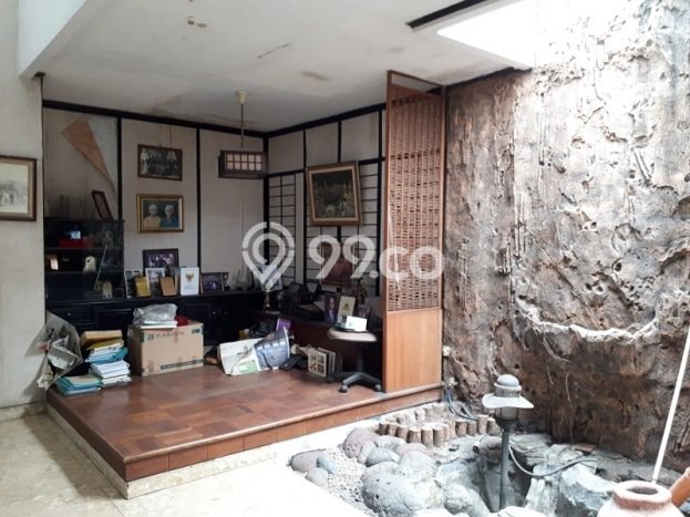 Rumah Elit Modern Tanpa Renovasi di Pondok Indah Jakarta Selatan Rumah Elit Modern Tanpa Renovasi di Pondok Indah Jakarta Selatan