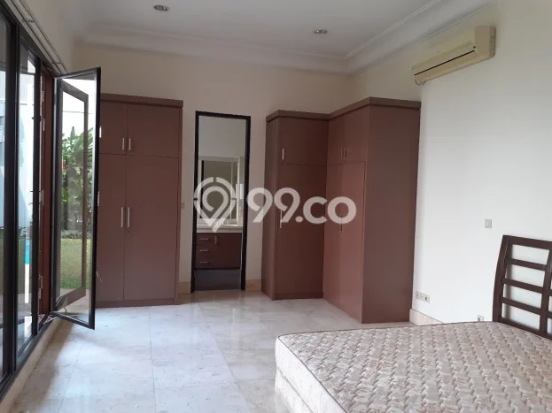 Jarang Ada! Rumah Sewa 5 Kamar Bagus Siap Huni Kemang Jarang Ada! Rumah Sewa 5 Kamar Bagus Siap Huni Kemang