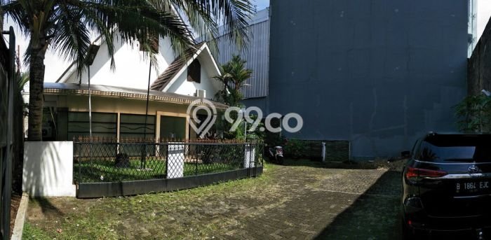 HOT PROPERTY! Rumah Strategis di Fatmawati, Luas 702m² Bangunan 400m² HOT PROPERTY! Rumah Strategis di Fatmawati, Luas 702m² Bangunan 400m²