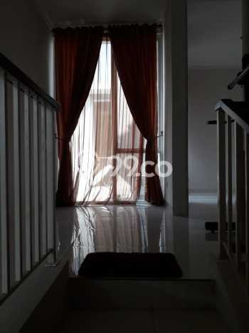 Disewakan! Rumah 4 Kamar Tidur &
3 Kamar Mandi di Bintaro, Tangerang Selatan Disewakan! Rumah 4 Kamar Tidur &
3 Kamar Mandi di Bintaro, Tangerang Selatan