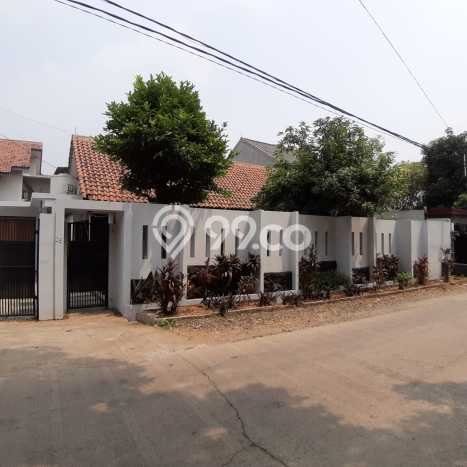 Rumah Luxury Modern Tanpa Renovasi di Cibubur Jakarta Timur Rumah Luxury Modern Tanpa Renovasi di Cibubur Jakarta Timur