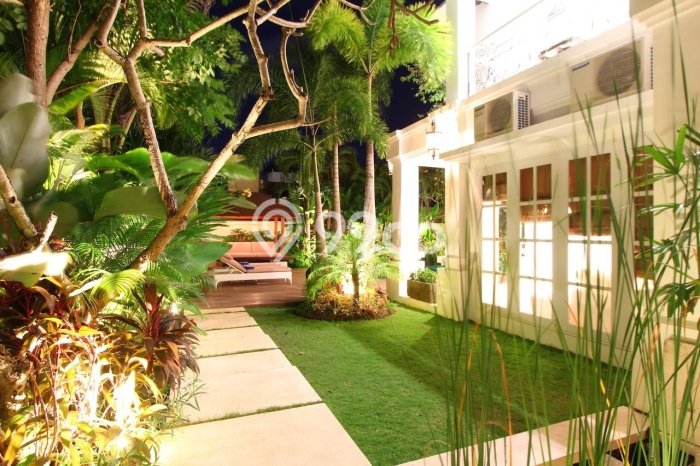 Ready to Use! Premium House LT 600m2 Desain Elegan di Seminyak Ready to Use! Premium House LT 600m2 Desain Elegan di Seminyak