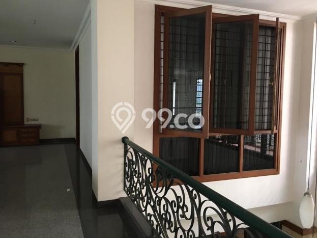 Rumah sewa siap huni 5 KT di Sunter, Jakarta Utara Rumah sewa siap huni 5 KT di Sunter, Jakarta Utara