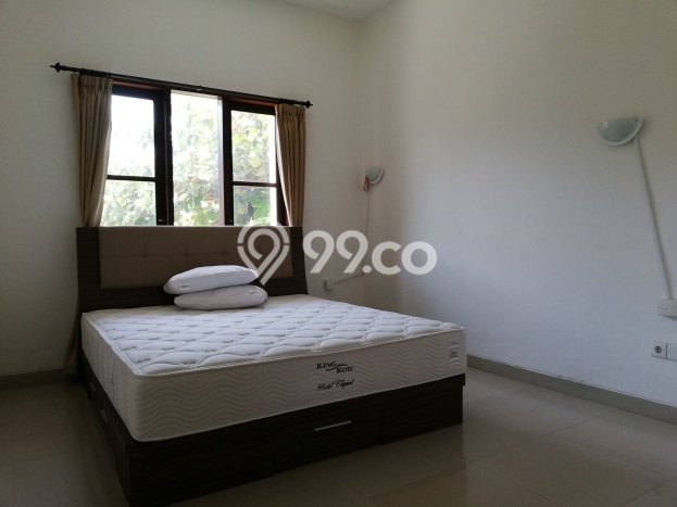 Disewakan! Rumah 4 Kamar Tidur &
5 Kamar Mandi di Renon, Denpasar Disewakan! Rumah 4 Kamar Tidur &
5 Kamar Mandi di Renon, Denpasar