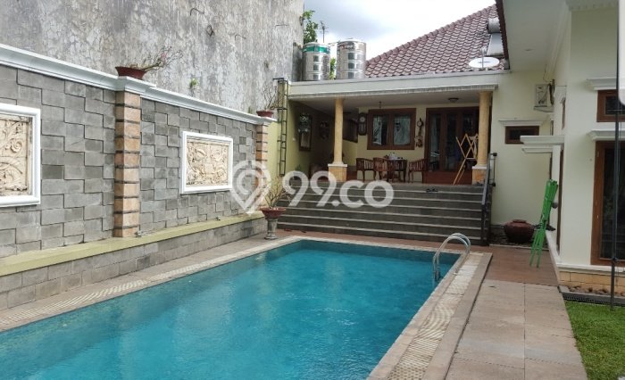 Rumah Elit Modern Siap Huni di Raffles Hills Jakarta Timur Rumah Elit Modern Siap Huni di Raffles Hills Jakarta Timur