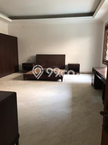 Disewakan Segera Rumah Kondisi Baik di Kawasan Kebayoran Baru, Jakarta Selatan Disewakan Segera Rumah Kondisi Baik di Kawasan Kebayoran Baru, Jakarta Selatan