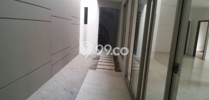 Jarang Ada! Rumah Sewa 3 Kamar Bagus Siap Huni Pantai Indah Kapuk Jarang Ada! Rumah Sewa 3 Kamar Bagus Siap Huni Pantai Indah Kapuk