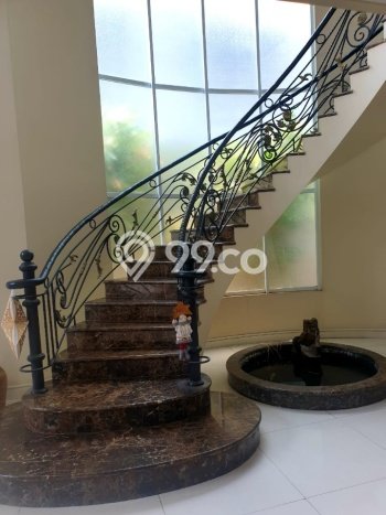 Rumah Mewah LB 422m2 Siap Pakai Desain Elegan di Lippo Karawaci, Tangerang Rumah Mewah LB 422m2 Siap Pakai Desain Elegan di Lippo Karawaci, Tangerang