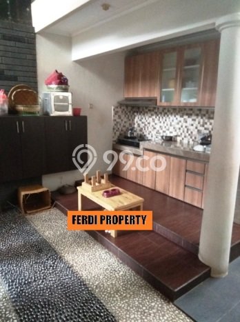 Rumah Luxury Modern Tanpa Renovasi di Cibubur Jakarta Timur Rumah Luxury Modern Tanpa Renovasi di Cibubur Jakarta Timur