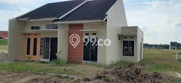 KESEMPATAN EMAS! Rumah area Payung Sekaki, Pekanbaru, LT 207m2m² LB 96m2m² KESEMPATAN EMAS! Rumah area Payung Sekaki, Pekanbaru, LT 207m2m² LB 96m2m²