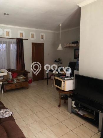 INVESTASI TEPAT! Rumah area Ciputat, Luas 104m² LB 90m² INVESTASI TEPAT! Rumah area Ciputat, Luas 104m² LB 90m²