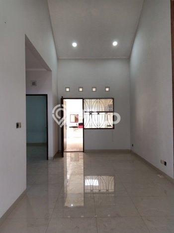 Hunian Nyaman Asri 2 KT Siap Huni di Alam Sutera Tangerang Hunian Nyaman Asri 2 KT Siap Huni di Alam Sutera Tangerang