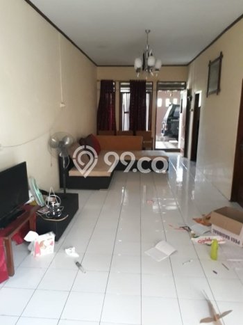Dijual Cepat Rumah Bagus Siap Huni LB 200m2 di Cemani, Solo Dijual Cepat Rumah Bagus Siap Huni LB 200m2 di Cemani, Solo