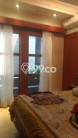 Rumah Modern 4 KT di Bintaro Tangerang Selatan Rumah Modern 4 KT di Bintaro Tangerang Selatan
