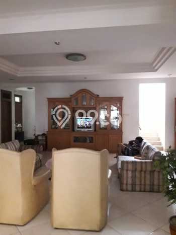 Hunian Elit LB 450m2 Siap Pakai Desain Elegan di Lebak Bulus, Jakarta Selatan Hunian Elit LB 450m2 Siap Pakai Desain Elegan di Lebak Bulus, Jakarta Selatan