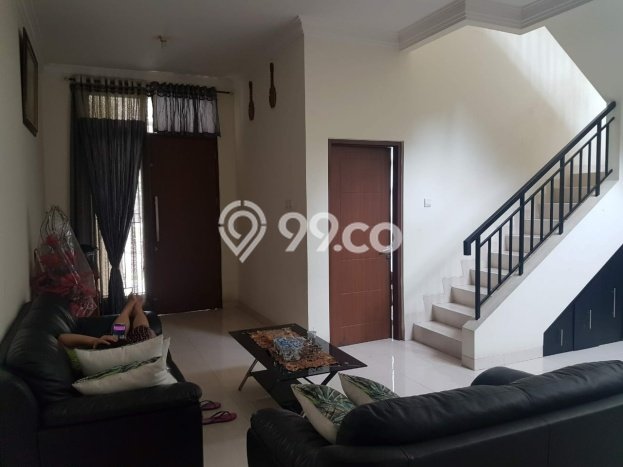LOKASI PREMIUM! Rumah Berkembang di Grand Wisata, LT 180m² Bangunan 148m² LOKASI PREMIUM! Rumah Berkembang di Grand Wisata, LT 180m² Bangunan 148m²