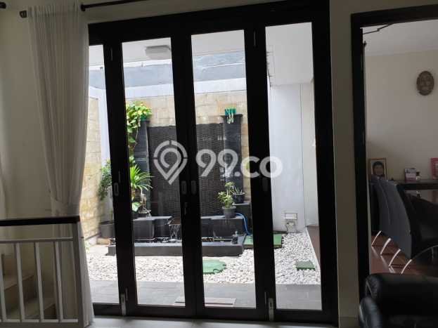 Jual Rumah Luas Elegan Dengan View Cantik di Bintaro, Tangerang Selatan Jual Rumah Luas Elegan Dengan View Cantik di Bintaro, Tangerang Selatan