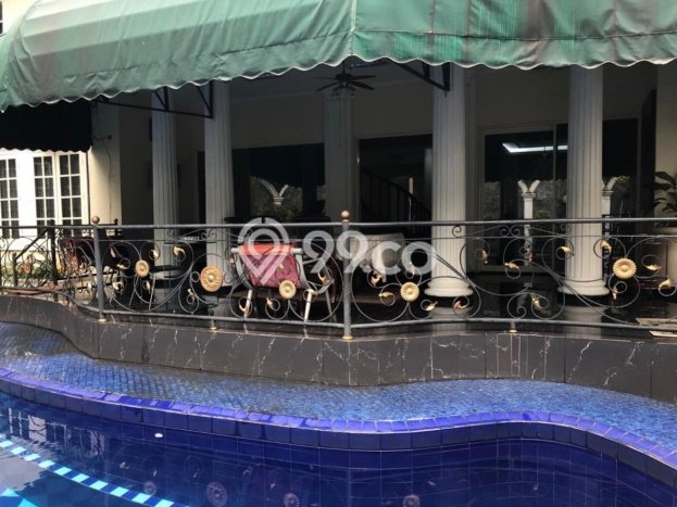 Rumah Elit Modern Tanpa Renovasi di Kemang Jakarta Selatan Rumah Elit Modern Tanpa Renovasi di Kemang Jakarta Selatan