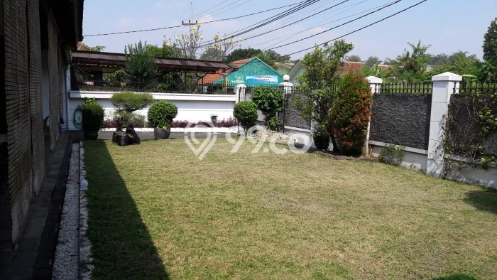 Rumah Elit LB 248m2 Siap Pakai Desain Elegan di Panaragan, Bogor Rumah Elit LB 248m2 Siap Pakai Desain Elegan di Panaragan, Bogor