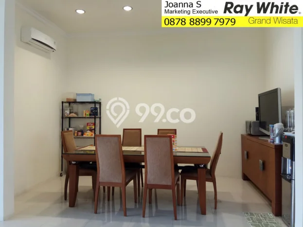 Rumah Strategis 4 KT Luas Tanah 612m² di Grand Wisata, Bekasi Rumah Strategis 4 KT Luas Tanah 612m² di Grand Wisata, Bekasi