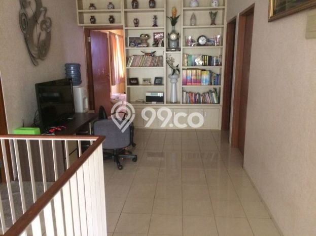 Rumah Eksklusif Siap Huni LT 400m2 di Ciputat, Tangerang Selatan Rumah Eksklusif Siap Huni LT 400m2 di Ciputat, Tangerang Selatan