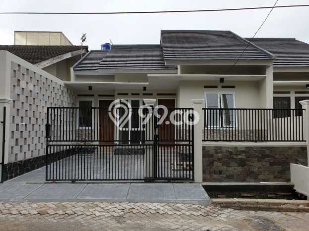 Rumah Modern Cantik 4 Kamar Bisa Langsung Pindah di Ciputat Rumah Modern Cantik 4 Kamar Bisa Langsung Pindah di Ciputat