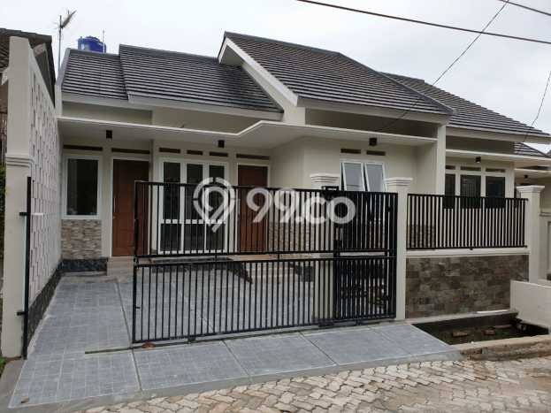 Rumah Modern Cantik 4 Kamar Bisa Langsung Pindah di Ciputat Rumah Modern Cantik 4 Kamar Bisa Langsung Pindah di Ciputat