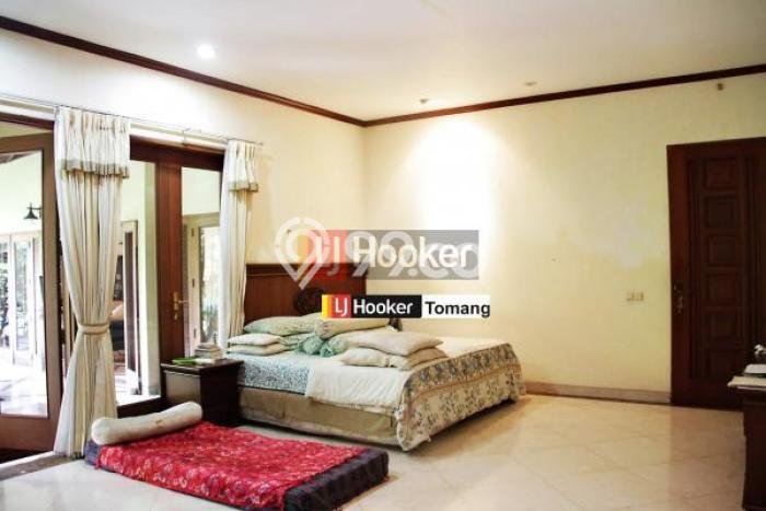 Rumah Minimalis di Kemanggisan, Jakarta Barat, Luas 1100m² Bangunan 700m² Rumah Minimalis di Kemanggisan, Jakarta Barat, Luas 1100m² Bangunan 700m²