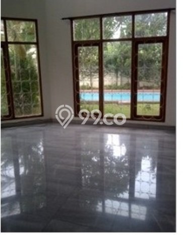 Rumah Disewakan Jakarta Selatan LT 850m2 LB 500m2 Area Kemang Rumah Disewakan Jakarta Selatan LT 850m2 LB 500m2 Area Kemang