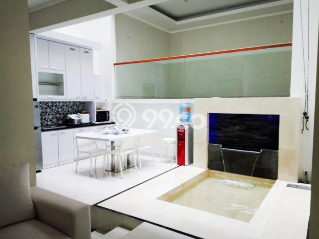 Ready to Use! Luxury House LT 136m2 Desain Elegan di Bintaro Ready to Use! Luxury House LT 136m2 Desain Elegan di Bintaro