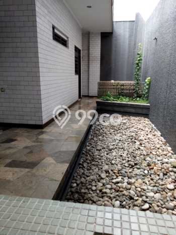 PREMIUM CHOICE! Rumah di Tanah Abang, 2 KM, Lingkungan Asri, LT 600m² Bangunan 400m² PREMIUM CHOICE! Rumah di Tanah Abang, 2 KM, Lingkungan Asri, LT 600m² Bangunan 400m²