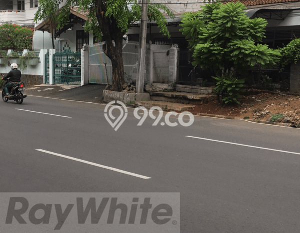 Rumah Luxury Siap Huni di Jakarta Selatan Fasilitas Premium Rumah Luxury Siap Huni di Jakarta Selatan Fasilitas Premium