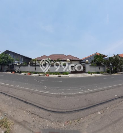 Dijual Rumah Mewah Megah Dengan View Eksklusif di Kerobokan, Badung Dijual Rumah Mewah Megah Dengan View Eksklusif di Kerobokan, Badung