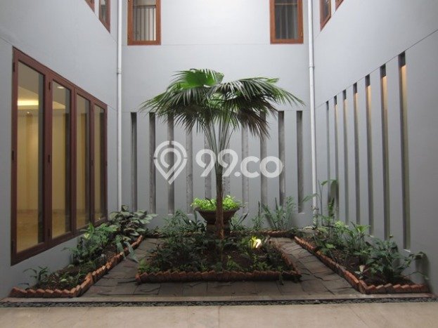 LOKASI PREMIUM! Rumah di Kemang, 5 KM, Area Tenang, Luas 1000m² LB 750m² LOKASI PREMIUM! Rumah di Kemang, 5 KM, Area Tenang, Luas 1000m² LB 750m²