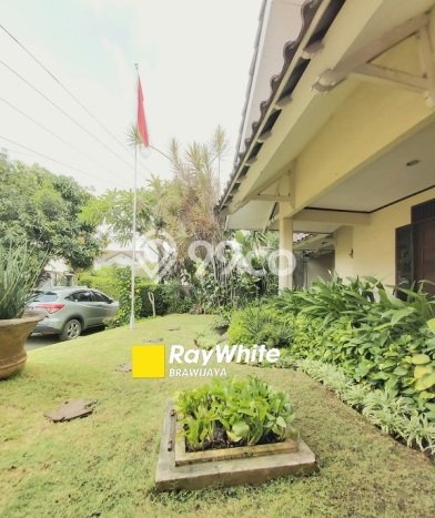 Rumah dengan Lokasi Strategis 4 KT di Cipete, Jakarta Selatan Rumah dengan Lokasi Strategis 4 KT di Cipete, Jakarta Selatan