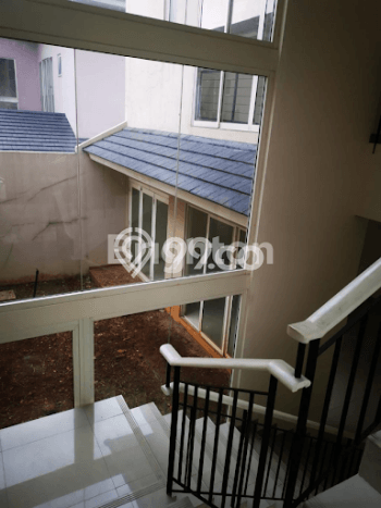 HUNIAN BERKELAS! Rumah Exclusive Alam Sutera, Tangerang, Luas Tanah 240m² LB 242m² HUNIAN BERKELAS! Rumah Exclusive Alam Sutera, Tangerang, Luas Tanah 240m² LB 242m²