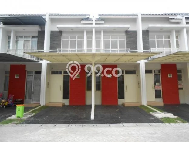 Rumah di Green Lake City, Dekat Mall, 0 KT Rumah di Green Lake City, Dekat Mall, 0 KT