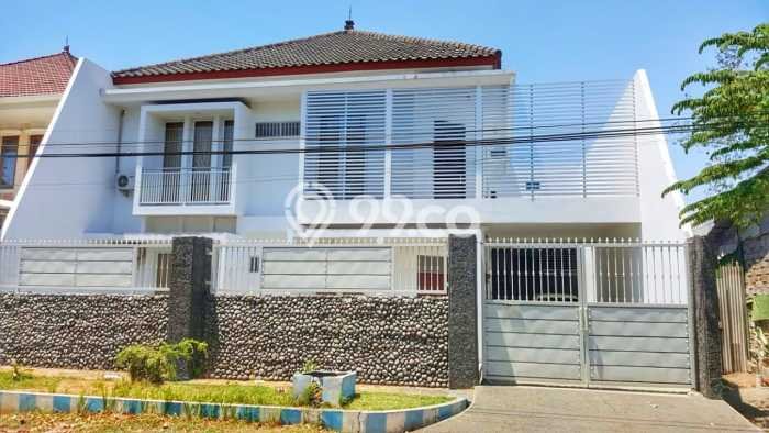 Rumah Eksklusif Dijual LT 450m2 di Waru, Sidoarjo Rumah Eksklusif Dijual LT 450m2 di Waru, Sidoarjo