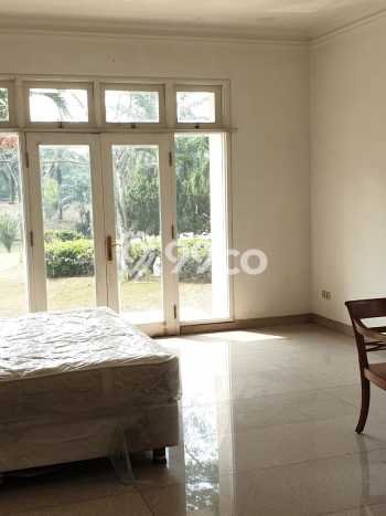 Rumah Luxury Modern Tanpa Renovasi di BSD Tangerang Rumah Luxury Modern Tanpa Renovasi di BSD Tangerang