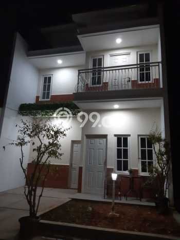 Hunian Impian Modern! Rumah 2 Lantai area Jombang, Tangerang, Luas 81m² Bangunan 101m² Hunian Impian Modern! Rumah 2 Lantai area Jombang, Tangerang, Luas 81m² Bangunan 101m²